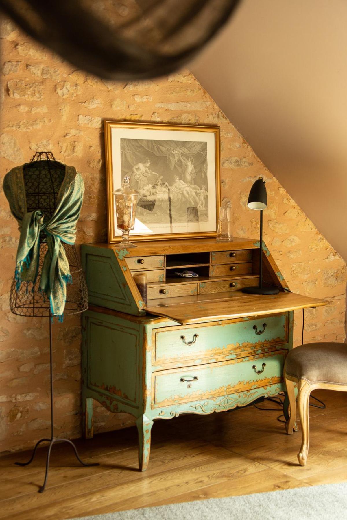 Maison D'Hotes La Maison De Leopold Terrasson 외부 사진
