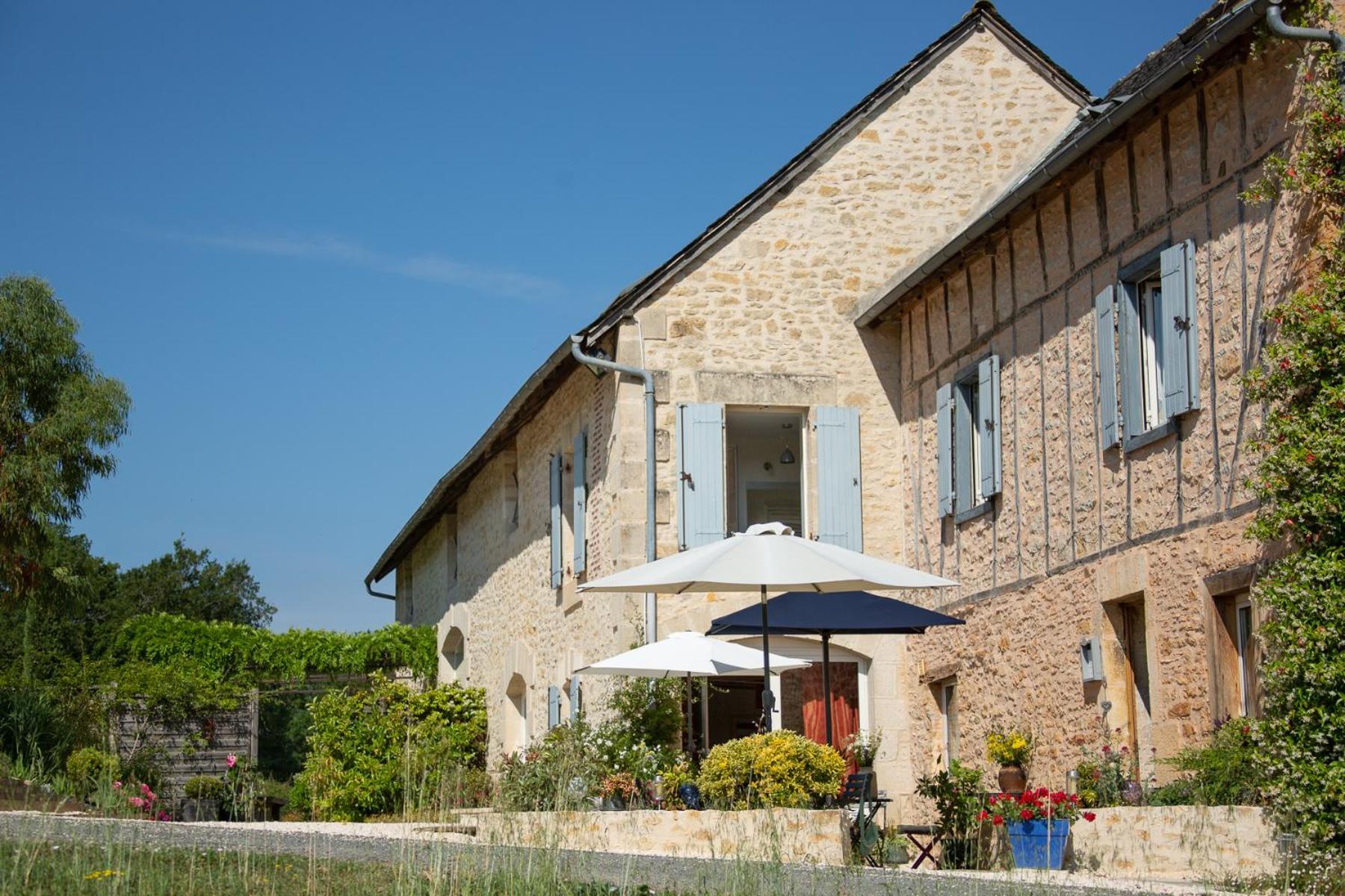 Maison D'Hotes La Maison De Leopold Terrasson 외부 사진