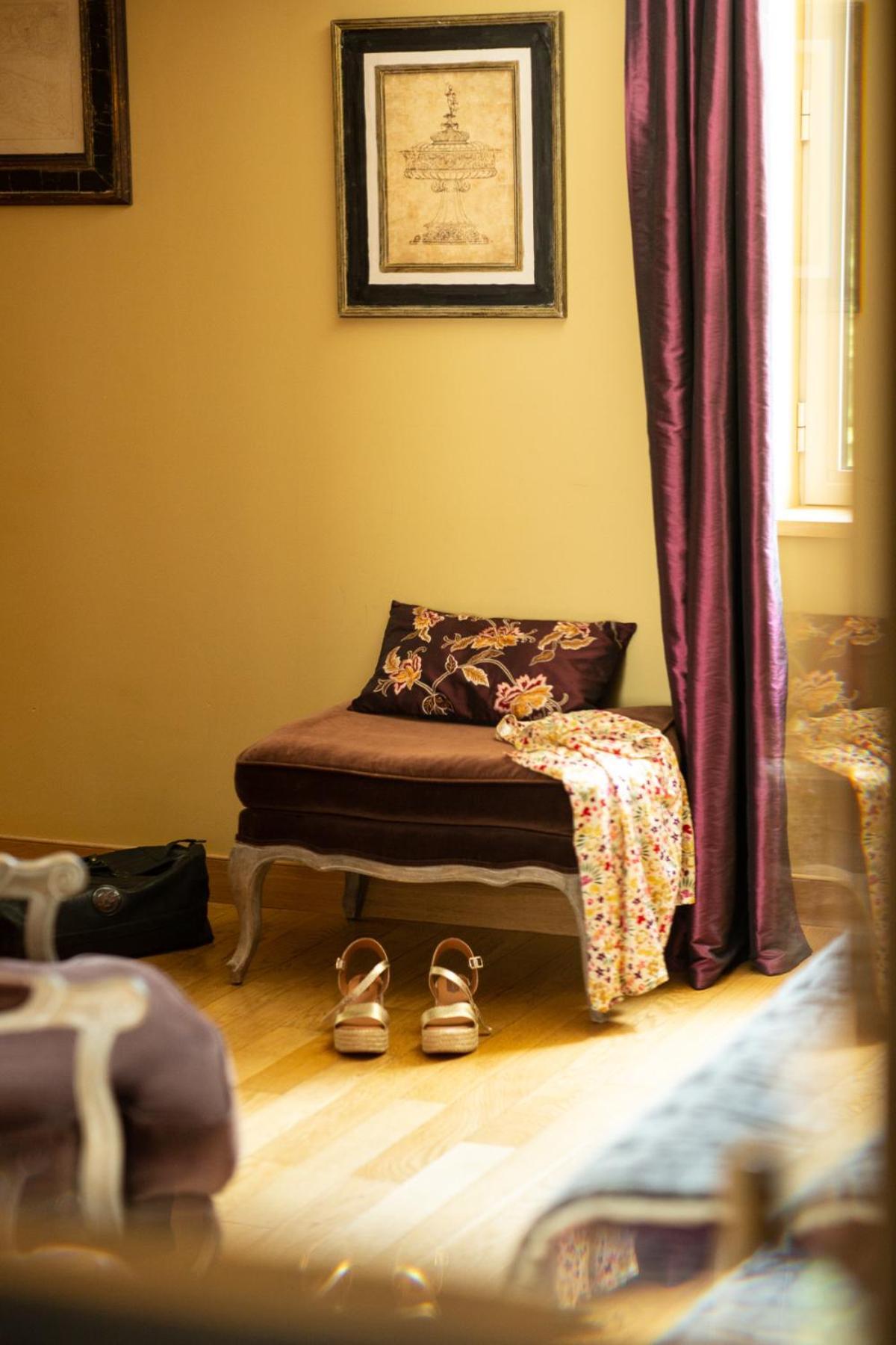 Maison D'Hotes La Maison De Leopold Terrasson 외부 사진