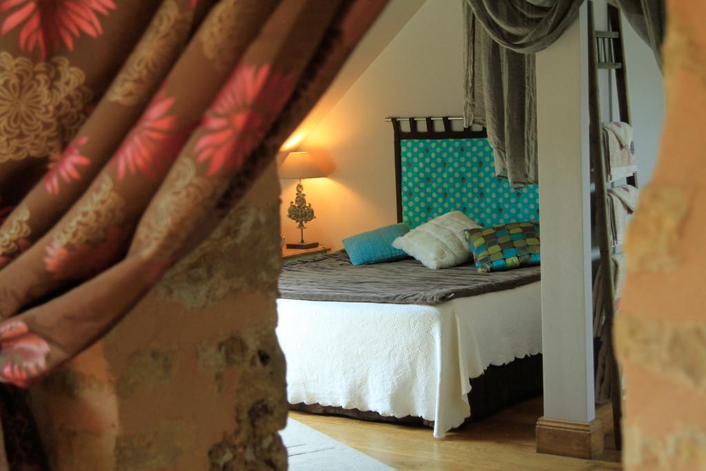 Maison D'Hotes La Maison De Leopold Terrasson 외부 사진