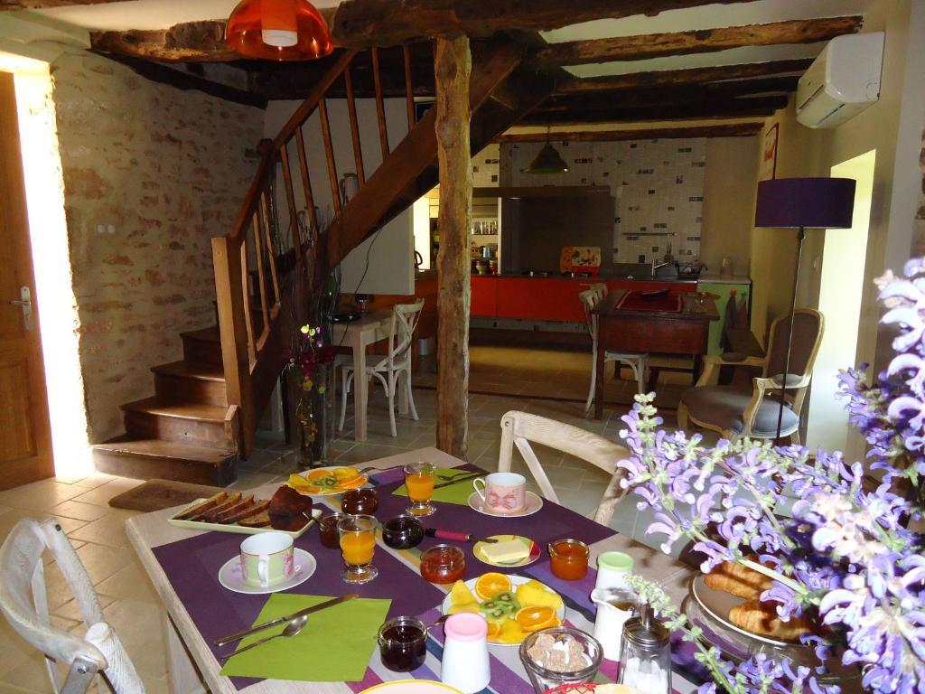 Maison D'Hotes La Maison De Leopold Terrasson 외부 사진
